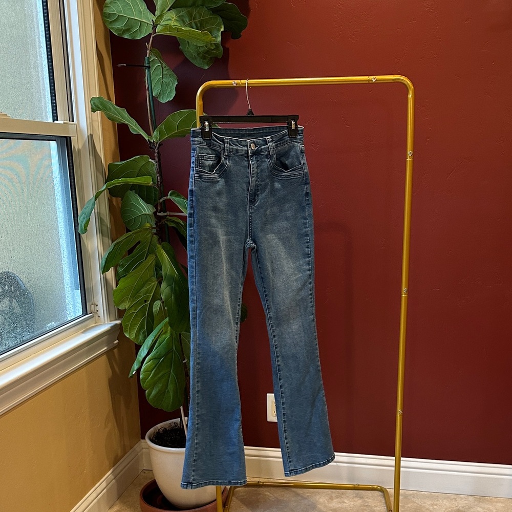 SHEIN Flare & Wide Leg Jeans in Blue